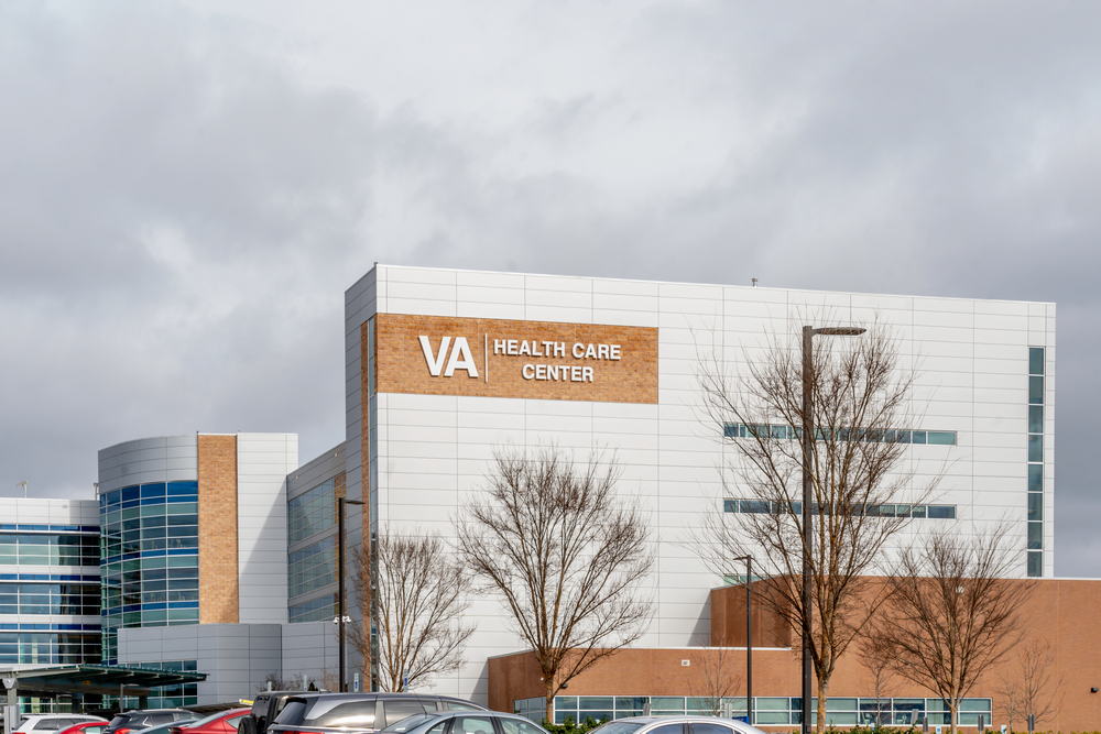 VA Jumps in High-Tech Pool with Virtual Reality Pain Management
